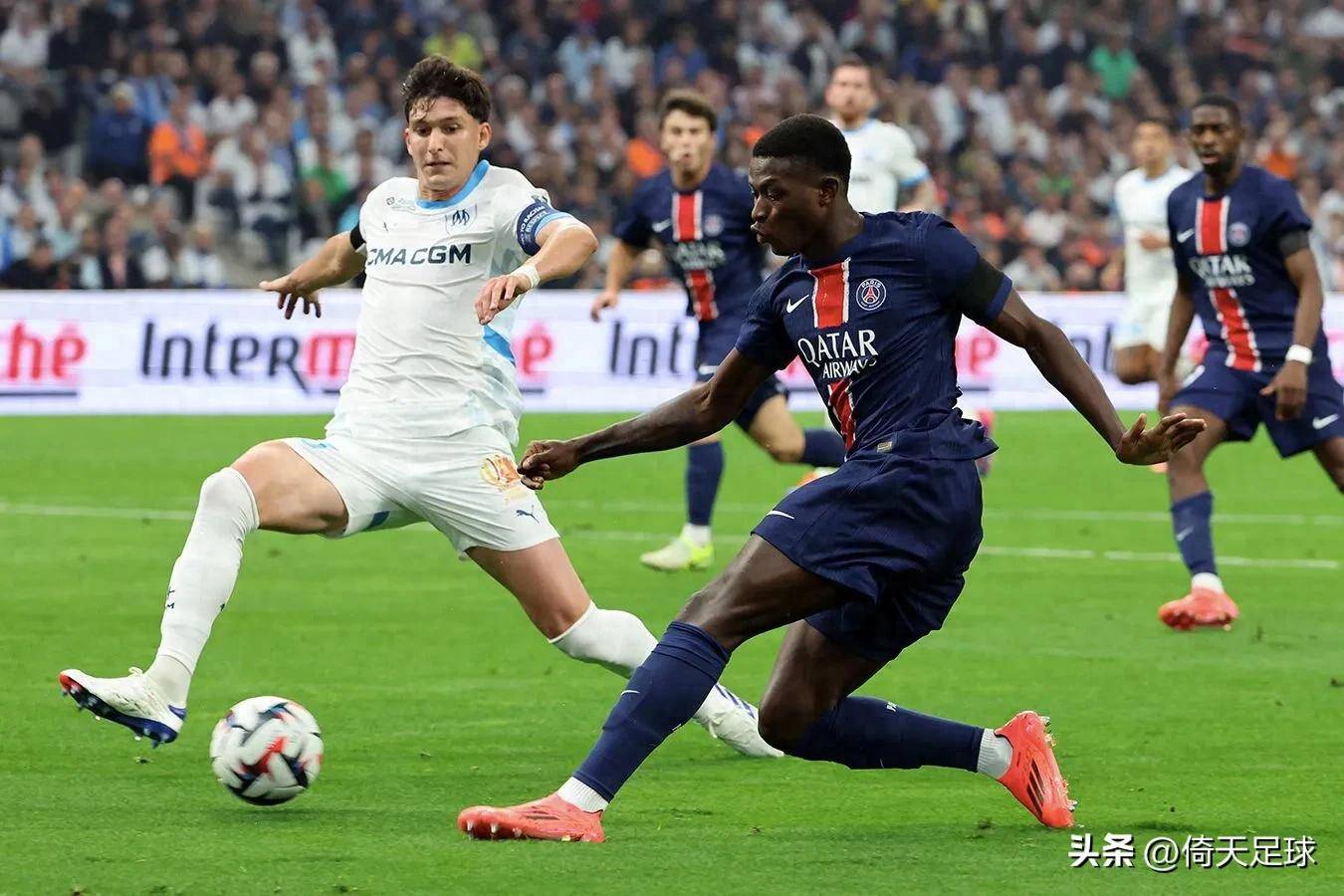 包含尼斯刷新队史纪录备战葡超今夜法兰克福刷新队史纪录之后，勒沃库森今晨更衣室发声的词条ballbet体育